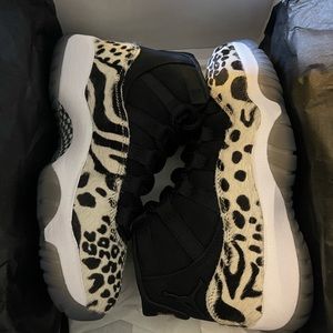 Jordan 11s